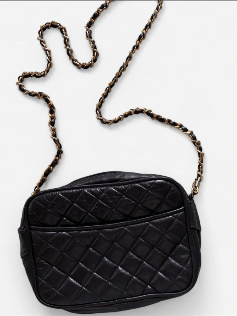 Black Leather Crossbody Purse w/ Gold Strap <3
